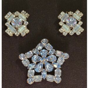 Vintage Weiss Blue Rhinestone Star Brooch & Earrings Signed